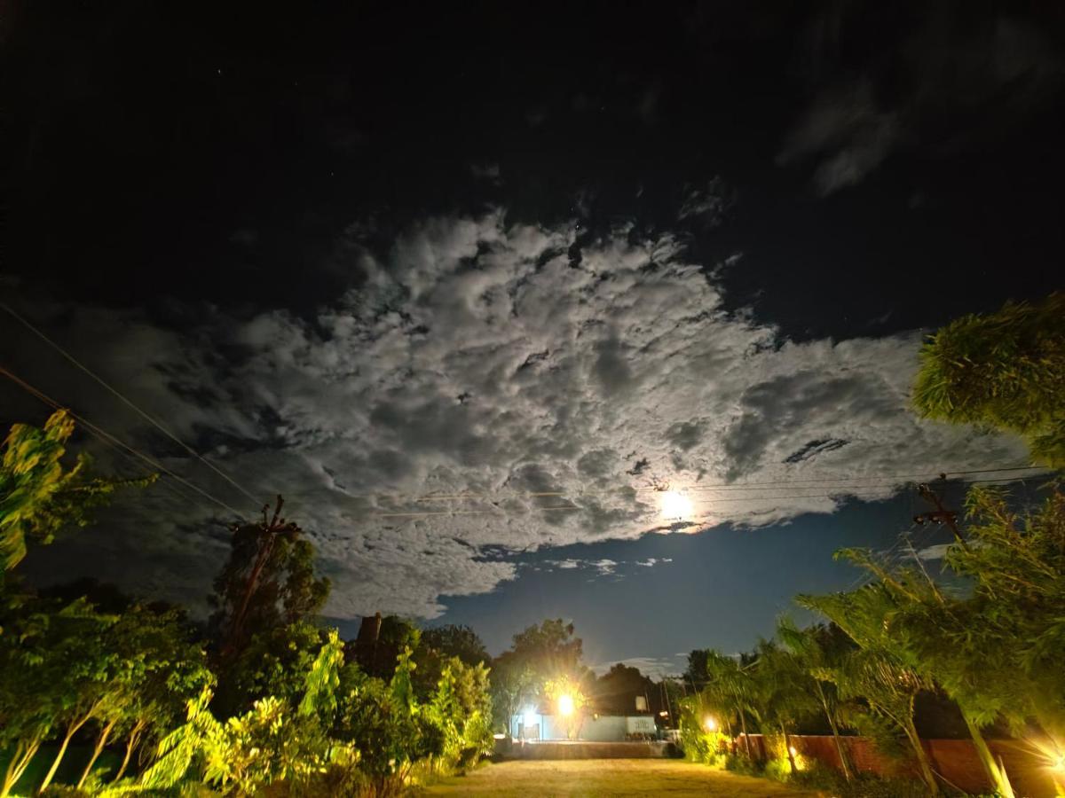 Garjia Wanderlust Corbett Resort מראה חיצוני תמונה