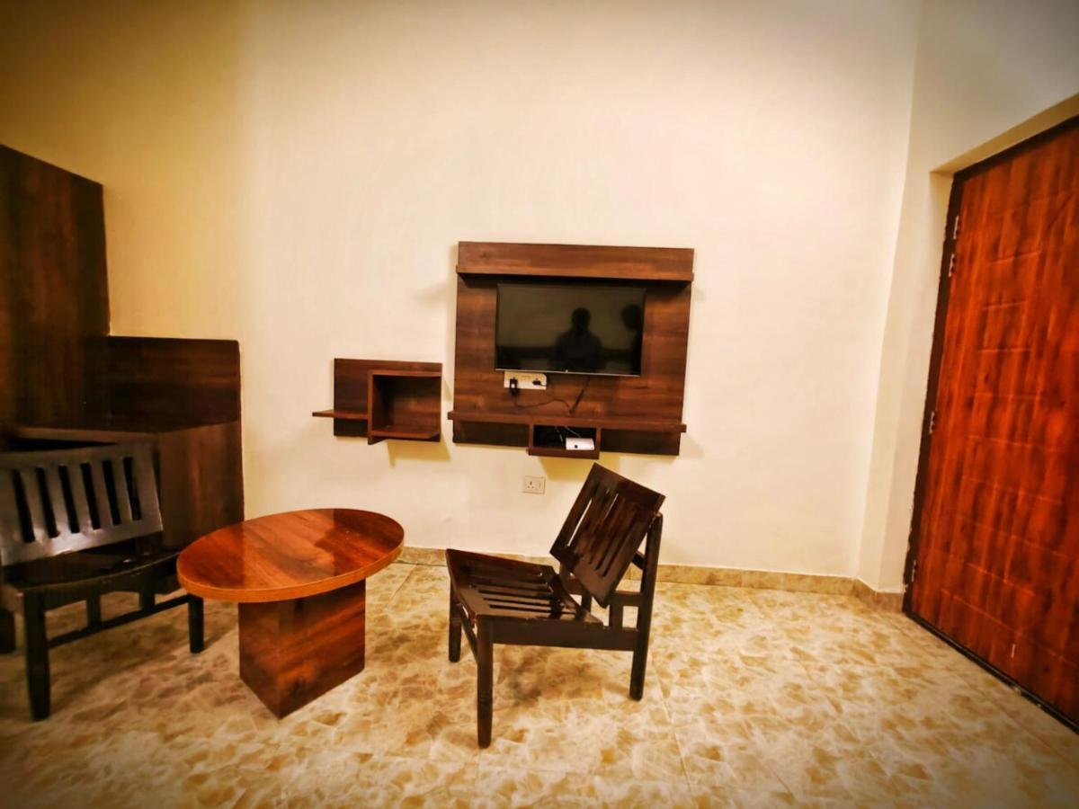Garjia Wanderlust Corbett Resort מראה חיצוני תמונה