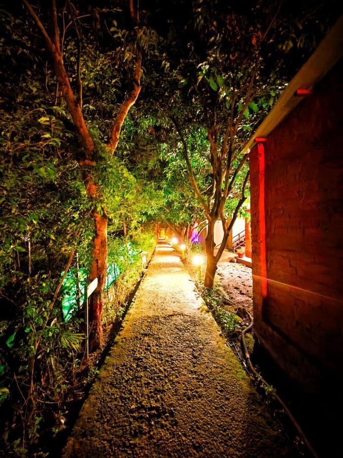 Garjia Wanderlust Corbett Resort מראה חיצוני תמונה
